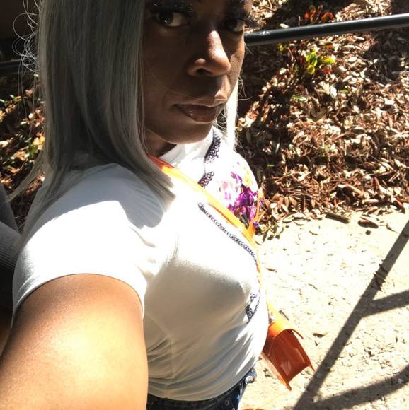 Meet your Posher, Tan - Picture 1 of 1